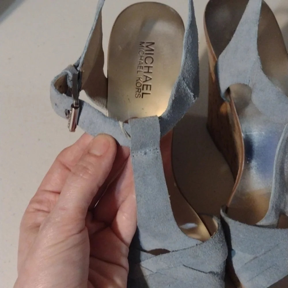 Michael by Michael kors blue wedged sandal size 9 and 1/2